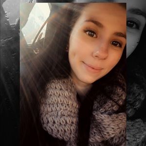 Meet your Posher, Brianna